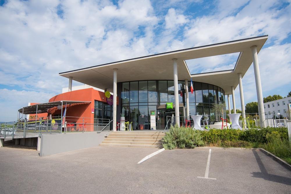 Ibis Styles Pertuis Portes Du Luberon Экстерьер фото