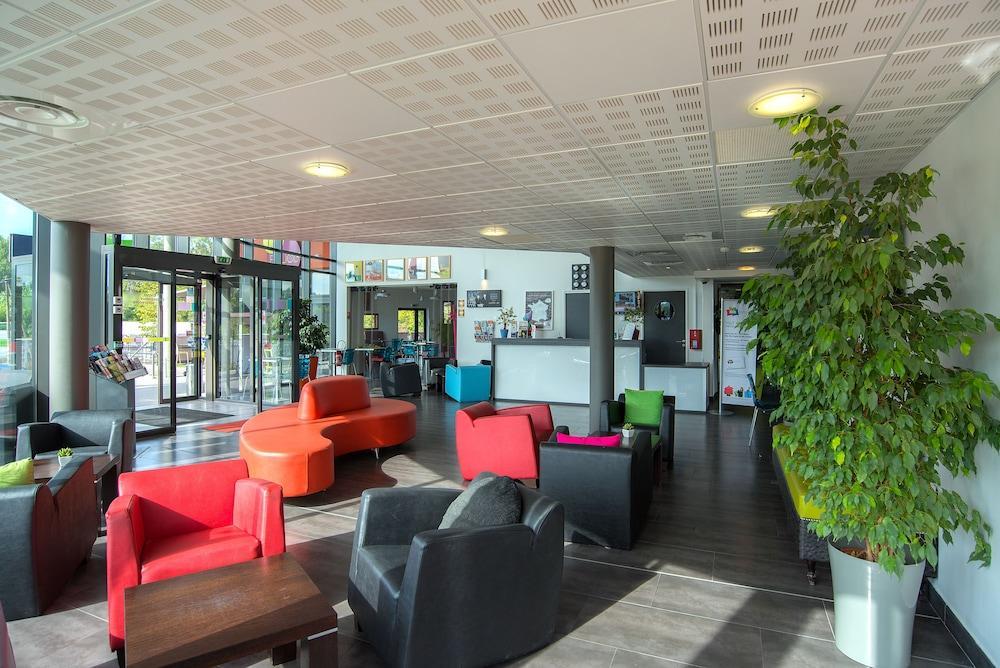 Ibis Styles Pertuis Portes Du Luberon Экстерьер фото